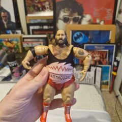 WWE Earthquake Classic Series Figure