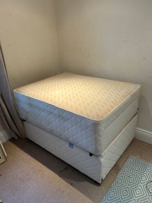 Divan bed base and mattress