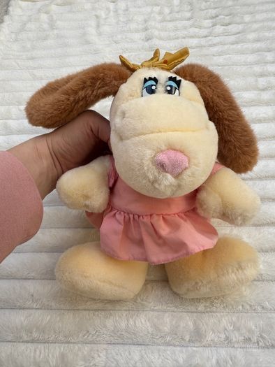 Vintage Henrietta Hound Alton Towers Plush approx. 25 cm. Used Please see photos