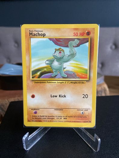 Pokemon Base set Machop 52/102 Near Mint Condition