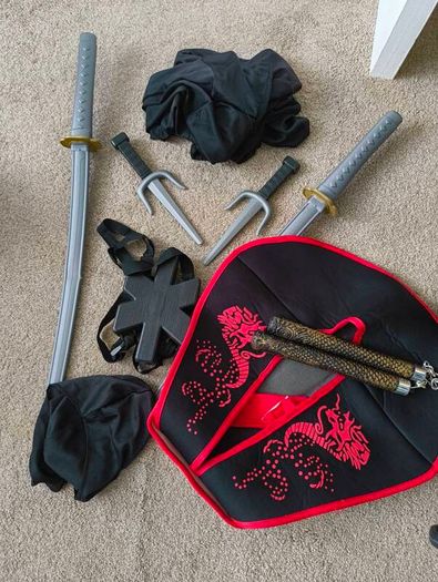Kids Ninja Warrior/Kombat Costume age 5-7