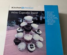 Cupcake stand - (Free items for first buyer to offer asking price on this)