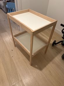 baby changing table