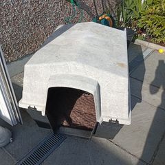 Dog house