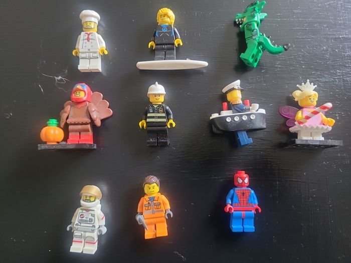 Lego - 20 x mixed Lego minifigures marvel and others