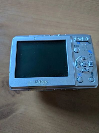 Nikon Coolpix L1 6.0 MP Digital Camera Silver