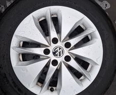 16" Vw Alloys with tyres