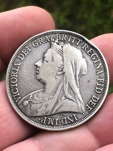 8 x Silver Victoria Crowns rare dates