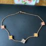 Clover style tricolor necklace Image 5