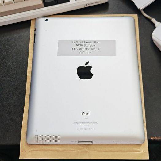 Apple iPad 3rd Gen 16GB Silver