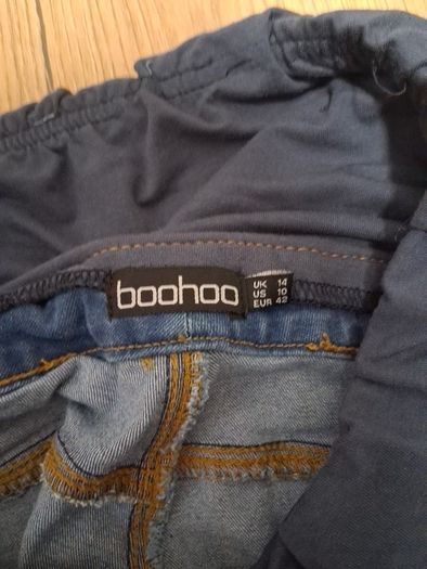 Maternity ripped jeans size 14