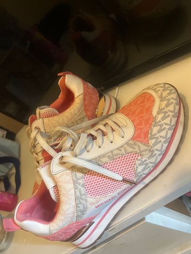 Real Michael Korrs runners