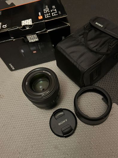 Sony FE 50mm f1.2 GM