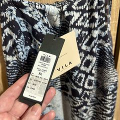 Brand new with tags Vila maxi dress size XL