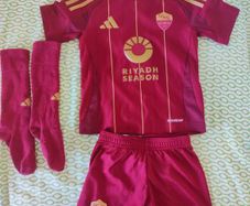 Roma kit kids size 3-4y