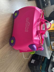 trunki suitcase