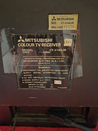 Vintage  20" Mitsubishi Tv & Remote