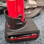 Milwaukee M12 saw & battery Image 7
