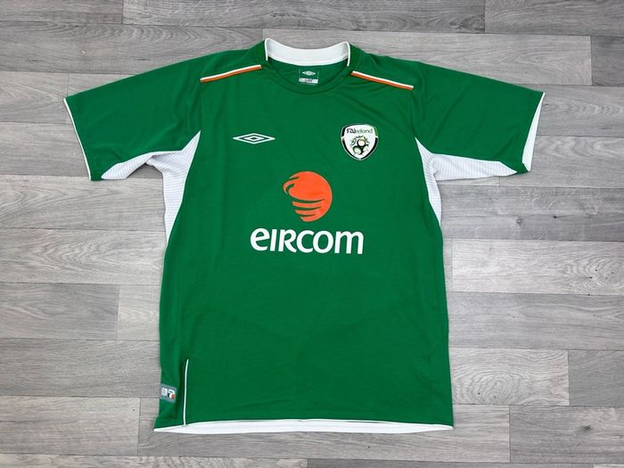 Vintage 2004 Umbro Ireland Home Jersey Shirt Mens Medium