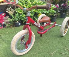 Kids try bike balance bike