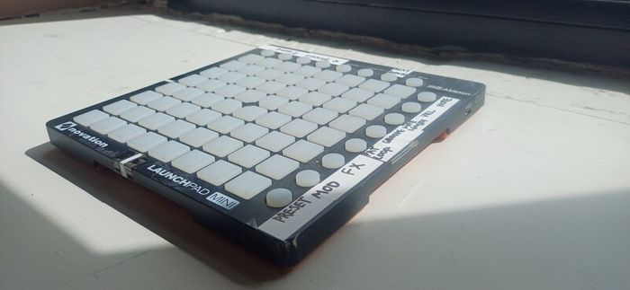 2x Novation MK2 Launchpad Mini