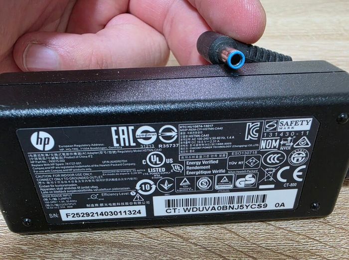45W HP AC adapter (laptop charger)