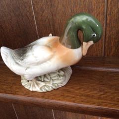 Vintage Duck Ornament W ducklings