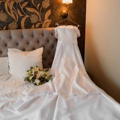 wedding dress