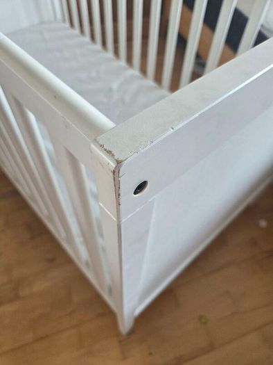 White cot