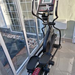 Cross trainer