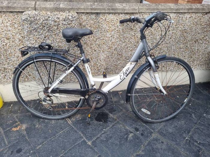 bike  needs fixing