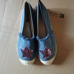 Spanish Style Flat Shoes size 6 - new