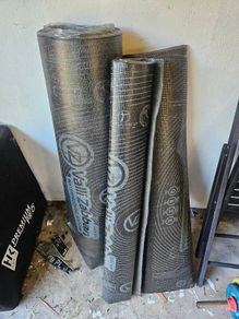 felt and underlay