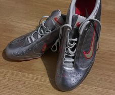 ladies Nike trainers brand new size uk 4