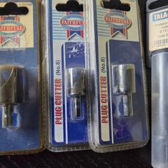 Plug cutters