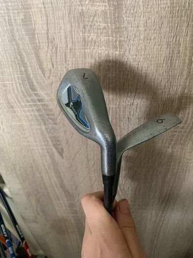 Junior Slazenger golf club set w a Taylormade Putter & balls