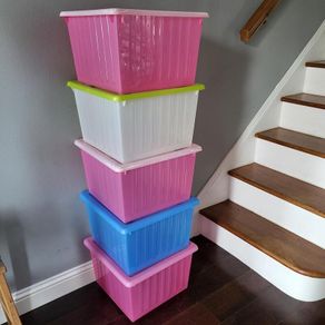Bundle of 5 storage containers with lids