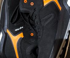 Safety boots