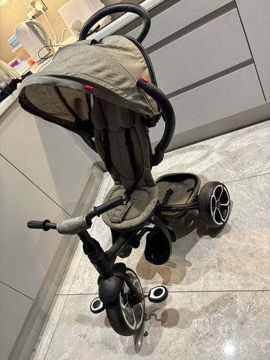 Trike , buggy , high chair