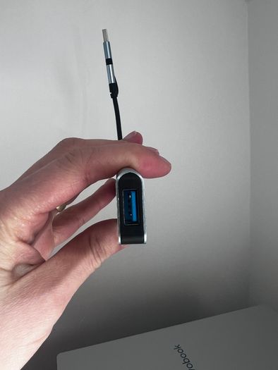 USB Hub for Data Transfer (8 in 1)