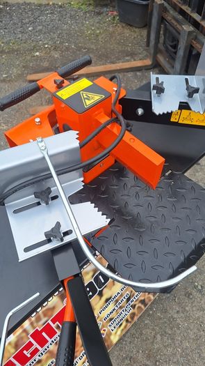 Log spliter