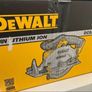 De Walt Cordless Circular Saw & Extra Blade Image 4