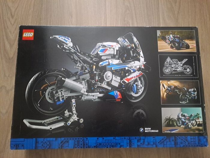 LEGO Technic 42130 BMW M 1000 RR Motorcycle