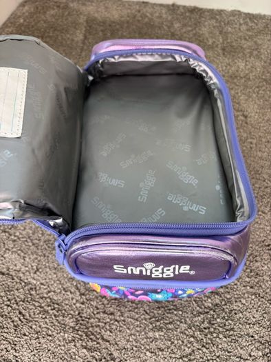 Smiggle Bunny lunchbox