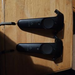 Vive controllers