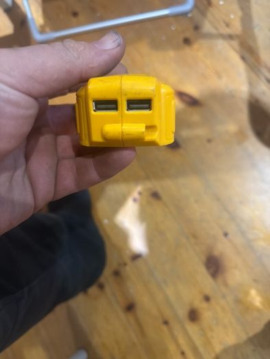 dewalt usb charger