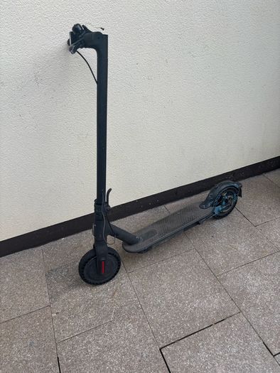 electric scooter