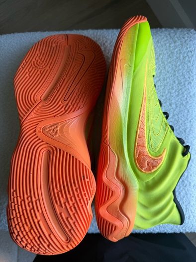 Nike Giannis Immortality Volt Orange Basketball Shoes UK 11 EU 46 Men