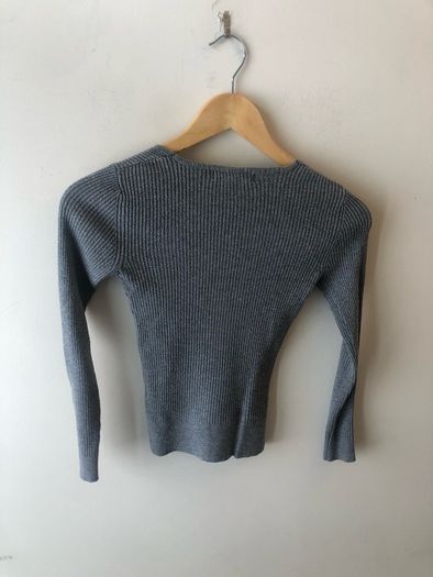 Grey top (size 6-8)
