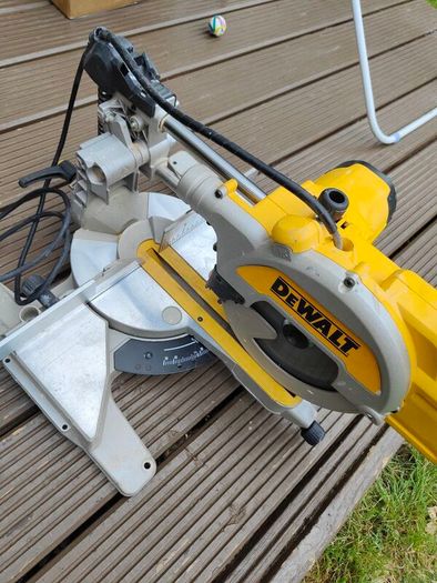 DeWalt mitre saw